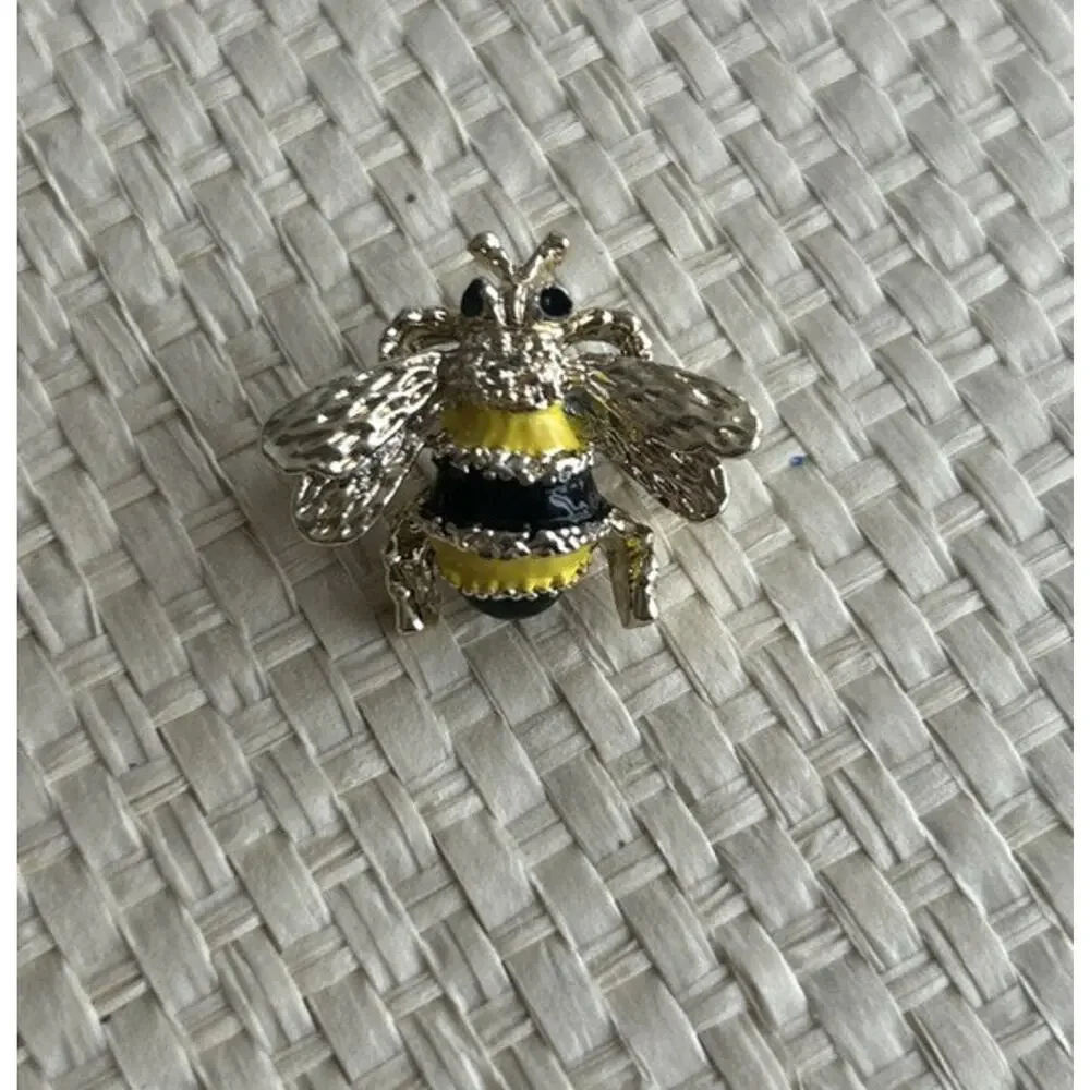 Vintage Set‎ Of 2 Signed Gerry’s Stinging Bumblebee Bee Enamel Gold Tone Brooch